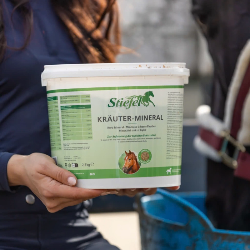 Stiefel Minerální směs z bylinek pro koně Krauter-Mineral Stiefel Minerální směs z bylinek pro koně Krauter-Mineral