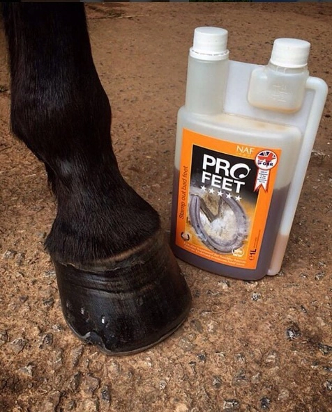 NAF Pro Feet liquid pro zdravá kopyta s biotinem